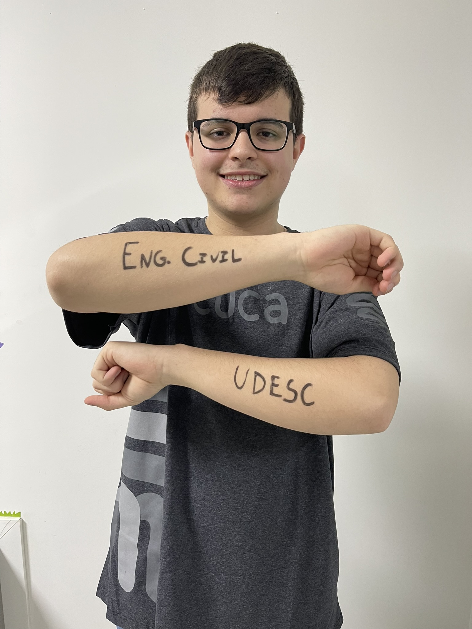 Julio, aprovado em Engenharia Civil na UDESC
